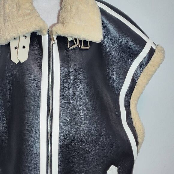 Azalea Wang Oversized Black Faux Leather Vest with Sherpa Lining NWOT One Size - Picture 3 of 12
